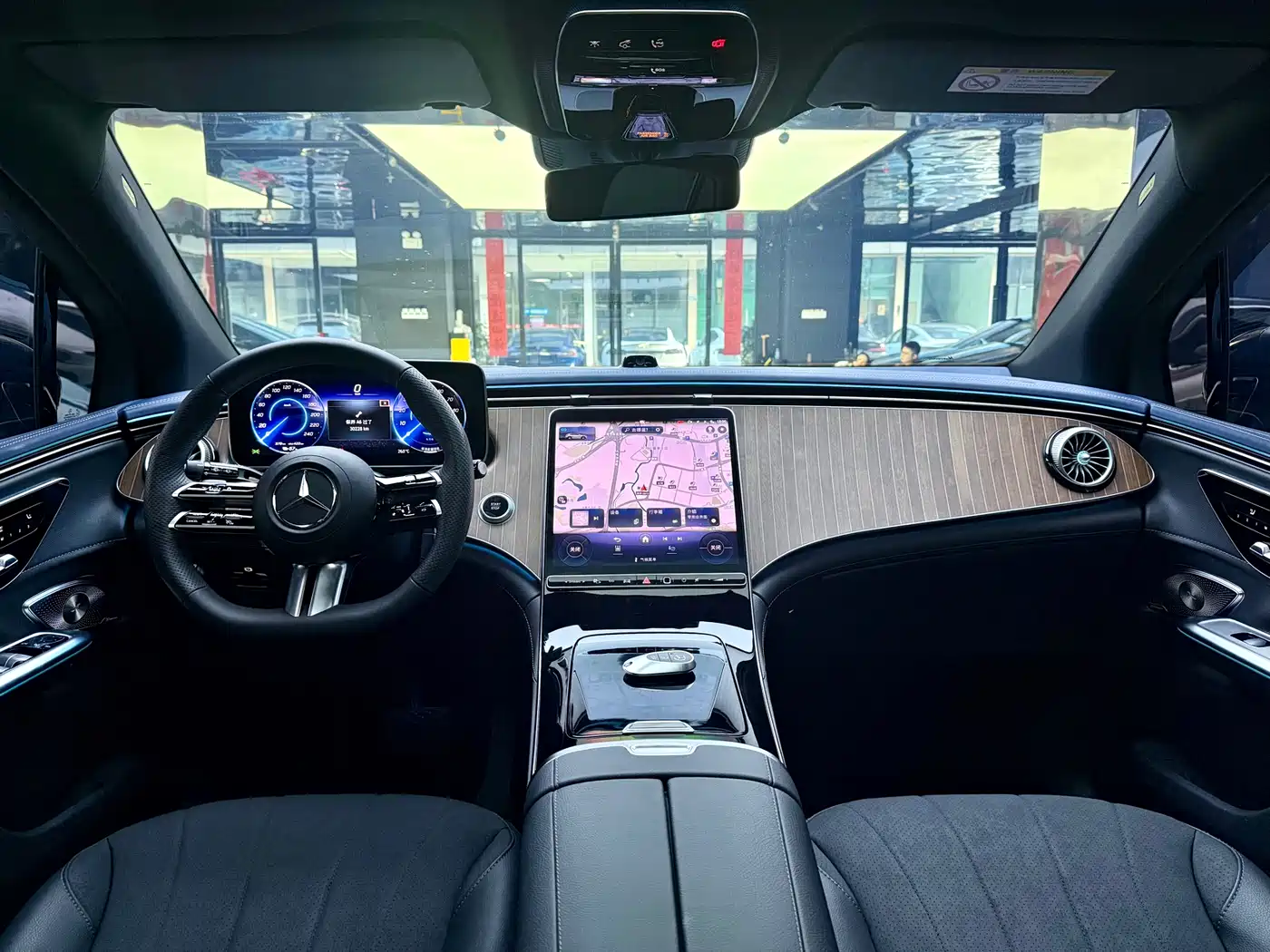 Mercedes-Benz EQE SUV 2023 350 4MATIC Luxury Edition фото 8
