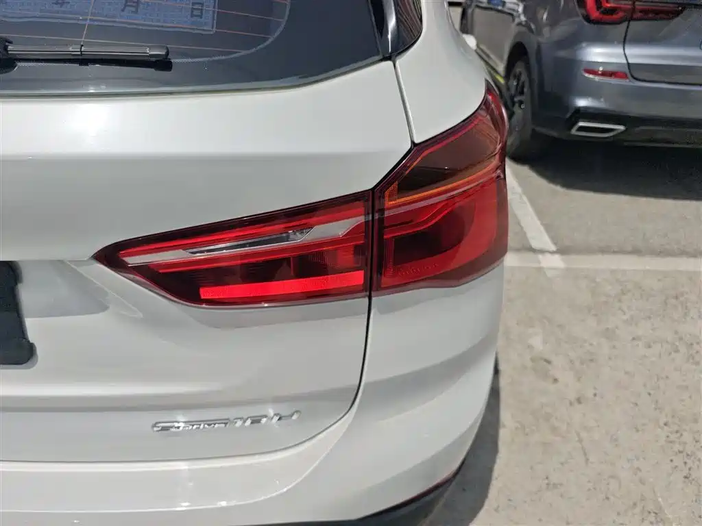 BMW X1 2019 sDrive18Li Fashion Model фото 8