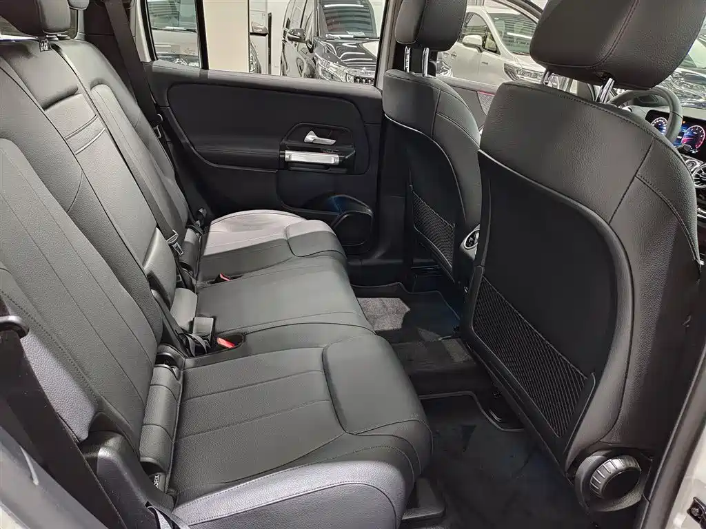 Mercedes-Benz GLB 2024 GLB 220 Dynamic фото 11
