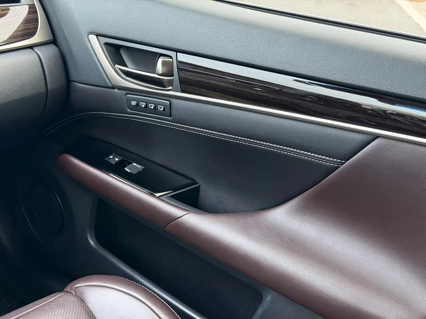 Lexus GS 2018 2016 300h Luxury Edition