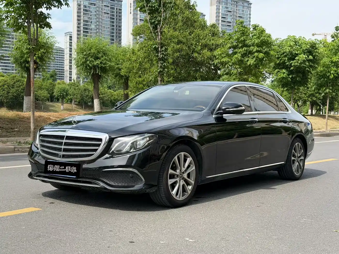 Mercedes-Benz E-Class 2016 E 300 L Luxury