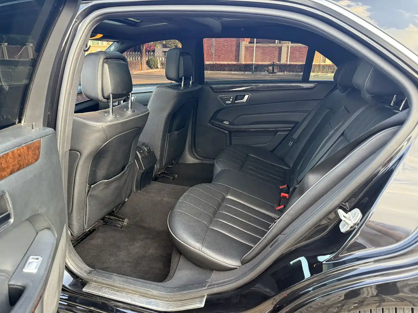 Mercedes-Benz E-Class 2015 E 260 L фото 10