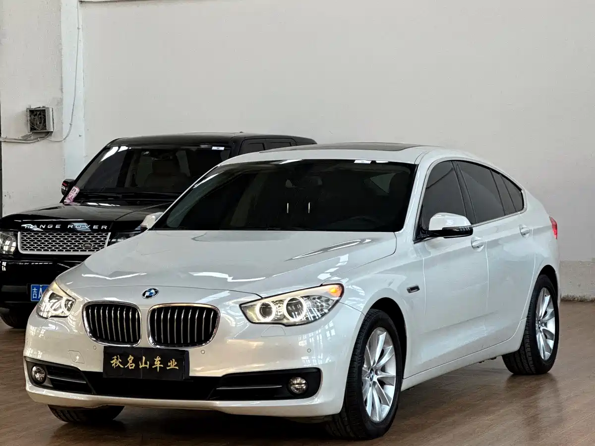 BMW 5 Series GT 2014 528i Leading