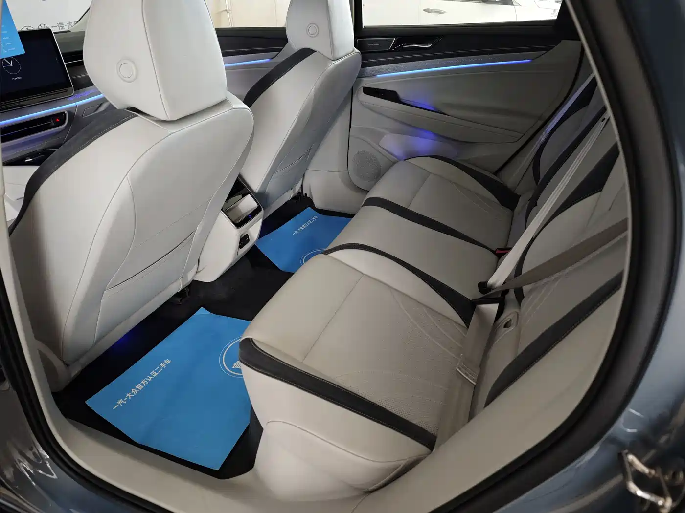 VOLKSWAGEN ID.7 VIZZION