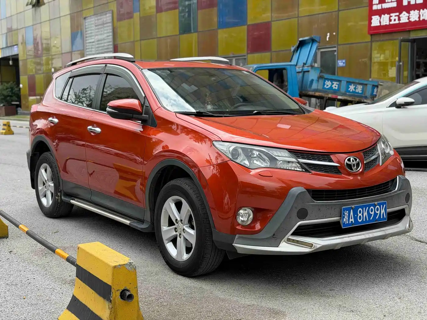 Toyota RAV4 Rongfang 2015 2.5L Automatic 4WD Elite Edition фото 3