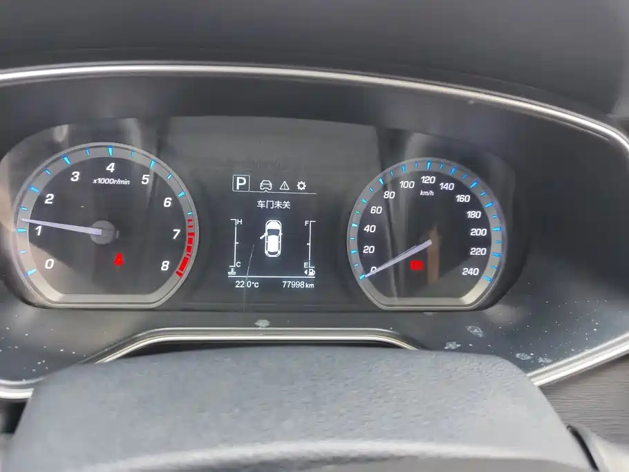 Фото 14 - Changan Oshan X7