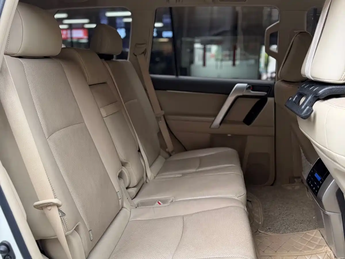 Toyota Prado 2018 3.5L Auto TX-L фото 8