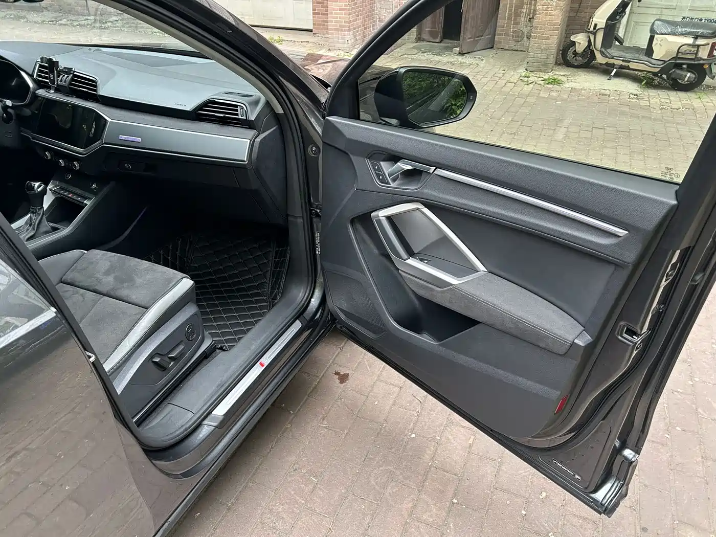 Audi Q3 2023 35 TFSI Fashion Dynamic (1.4T) фото 15