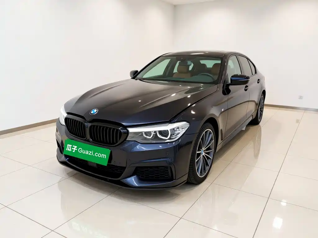 Photo 1 - BMW 5 Series