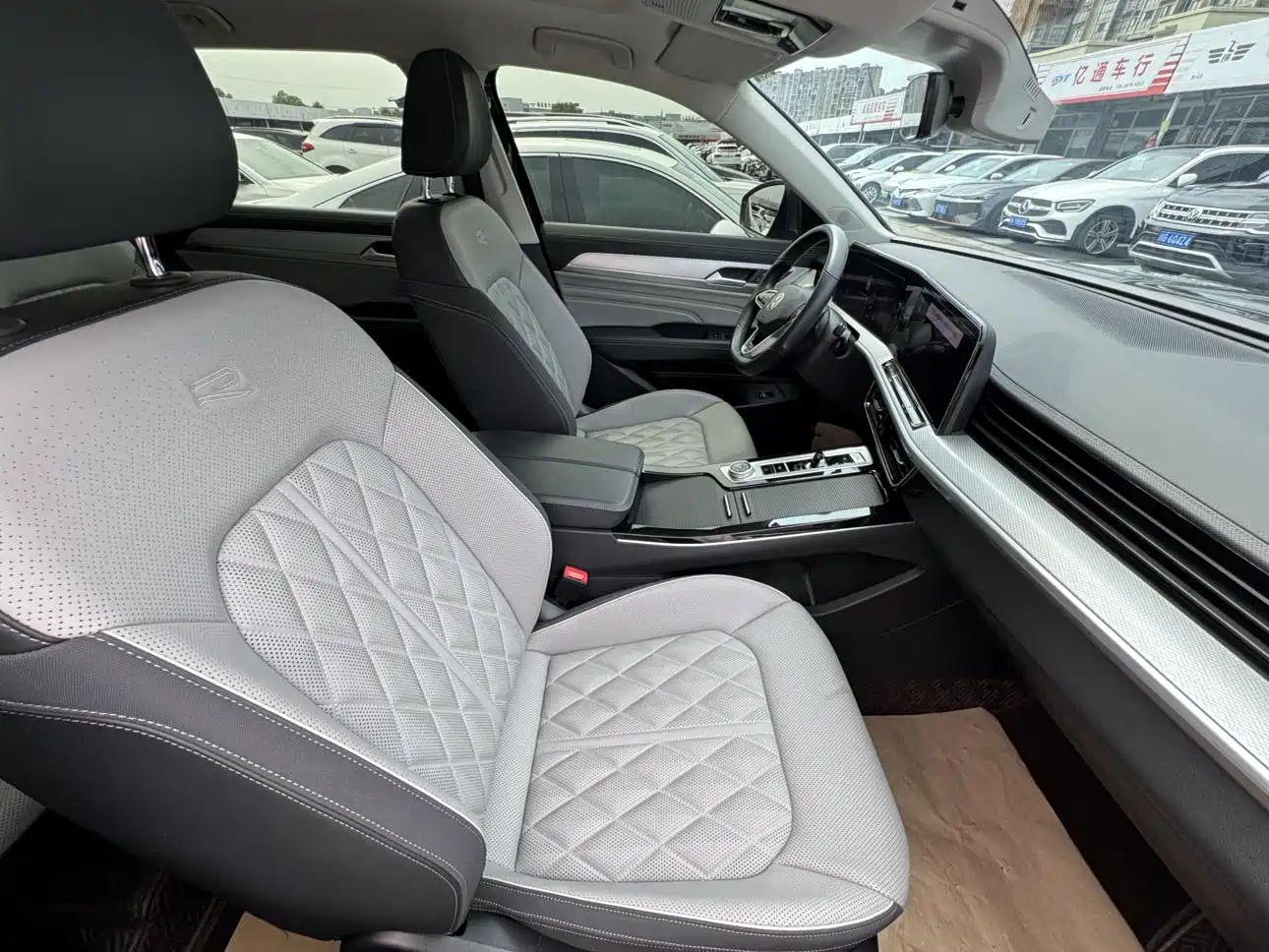 Volkswagen Talagon 2024 380TSI 4WD R-Line Touring фото 11