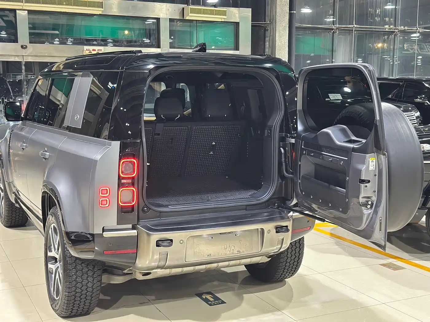 Land Rover Defender 2022 110 P400 X фото 53