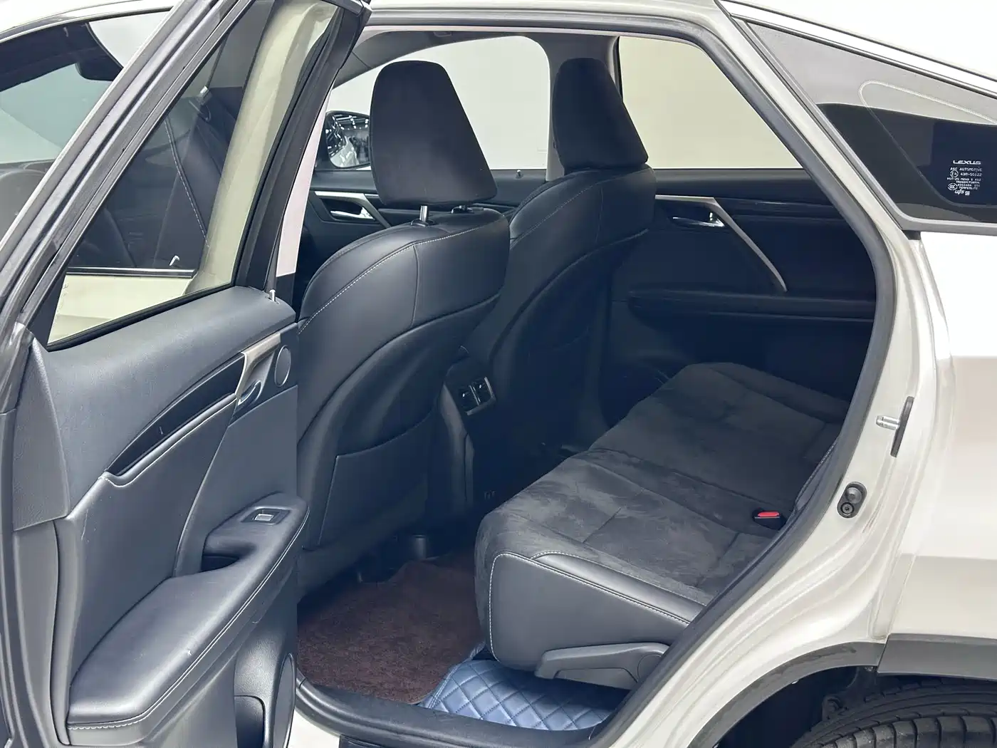 Lexus RX 2020 300 2WD Elite Edition China VI фото 10