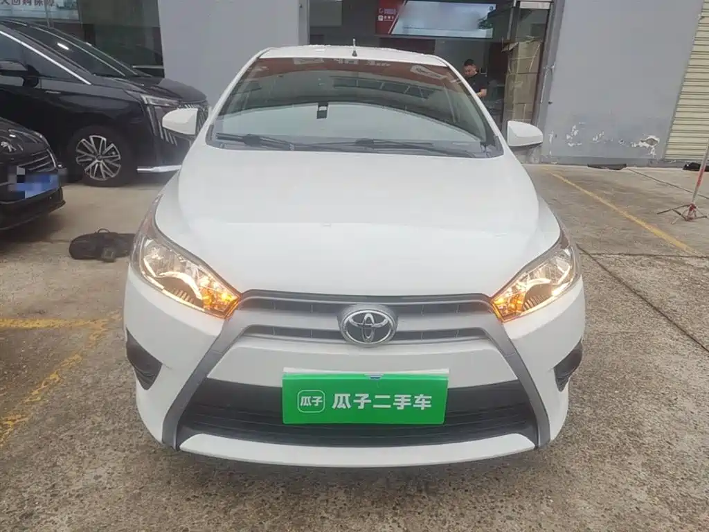 Toyota YARiS L Zhi Xuan 2015 1.5E Auto Charming Edition фото 3