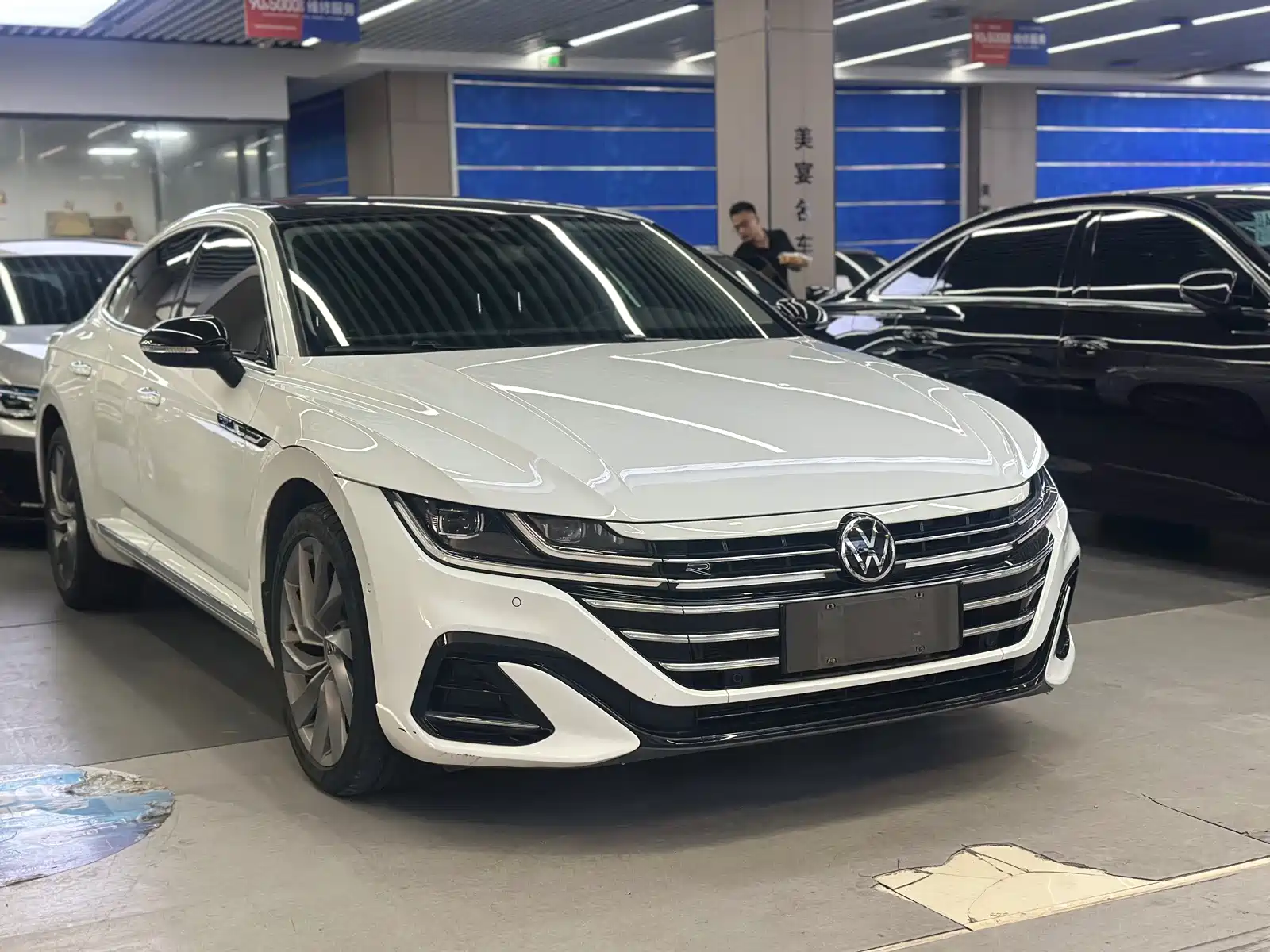 Photo 3 - Volkswagen CC