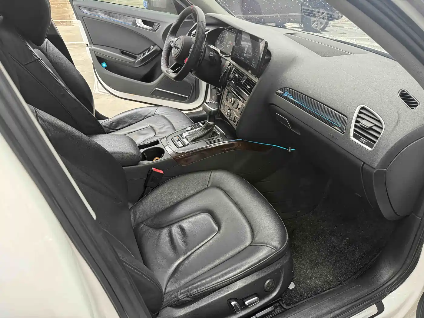 Audi A4L 2013 35 TFSI Automatic Comfort фото 13