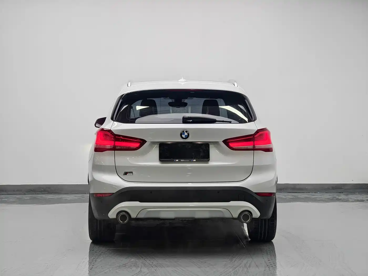 BMW X1 2022 sDrive20Li Fashion фото 5