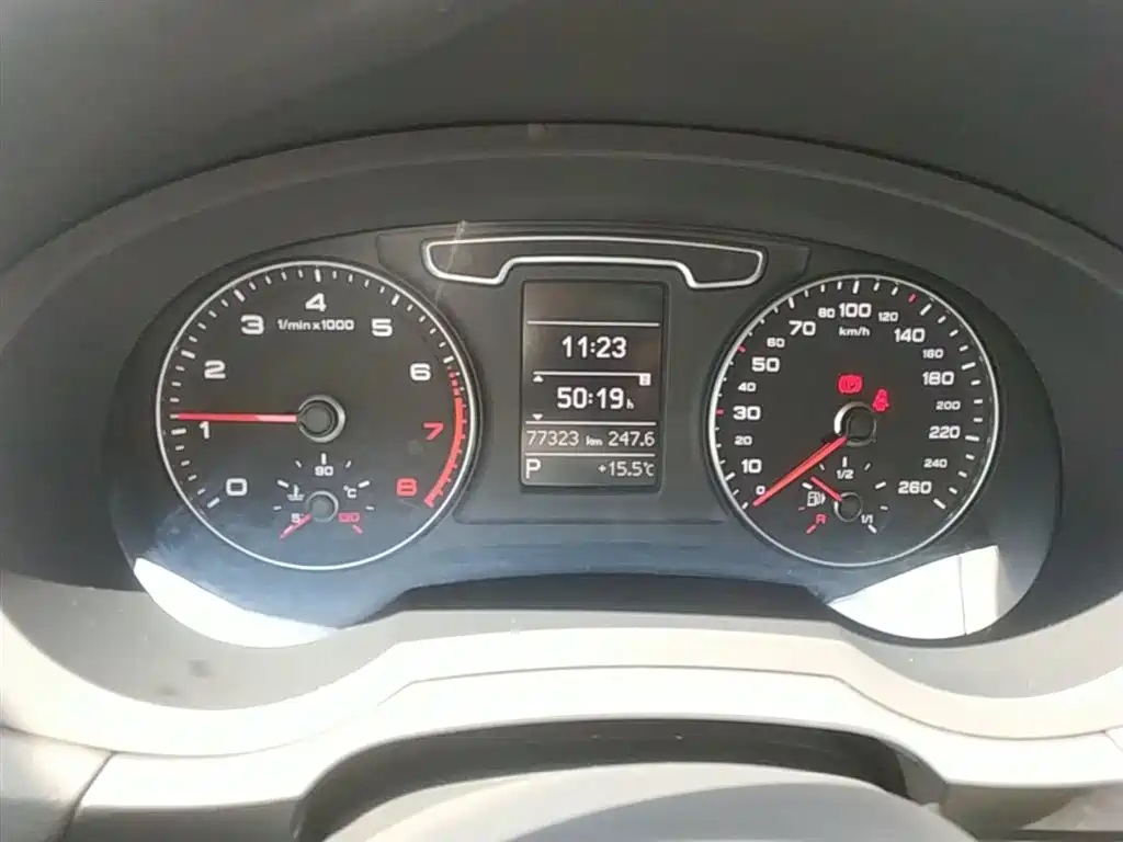 Audi Q3 2015 35 TFSI Comfort фото 12