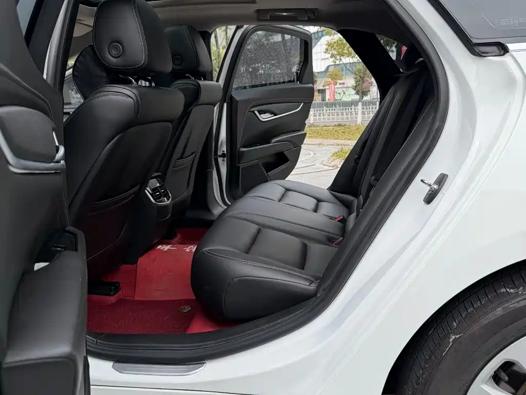 Cadillac XTS 2018 28T Elite фото 11