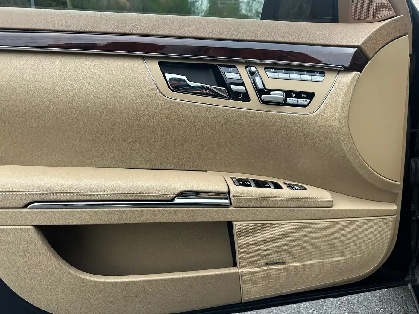 Mercedes-Benz S-Class 2012 S 350 L Grand Edition фото 8