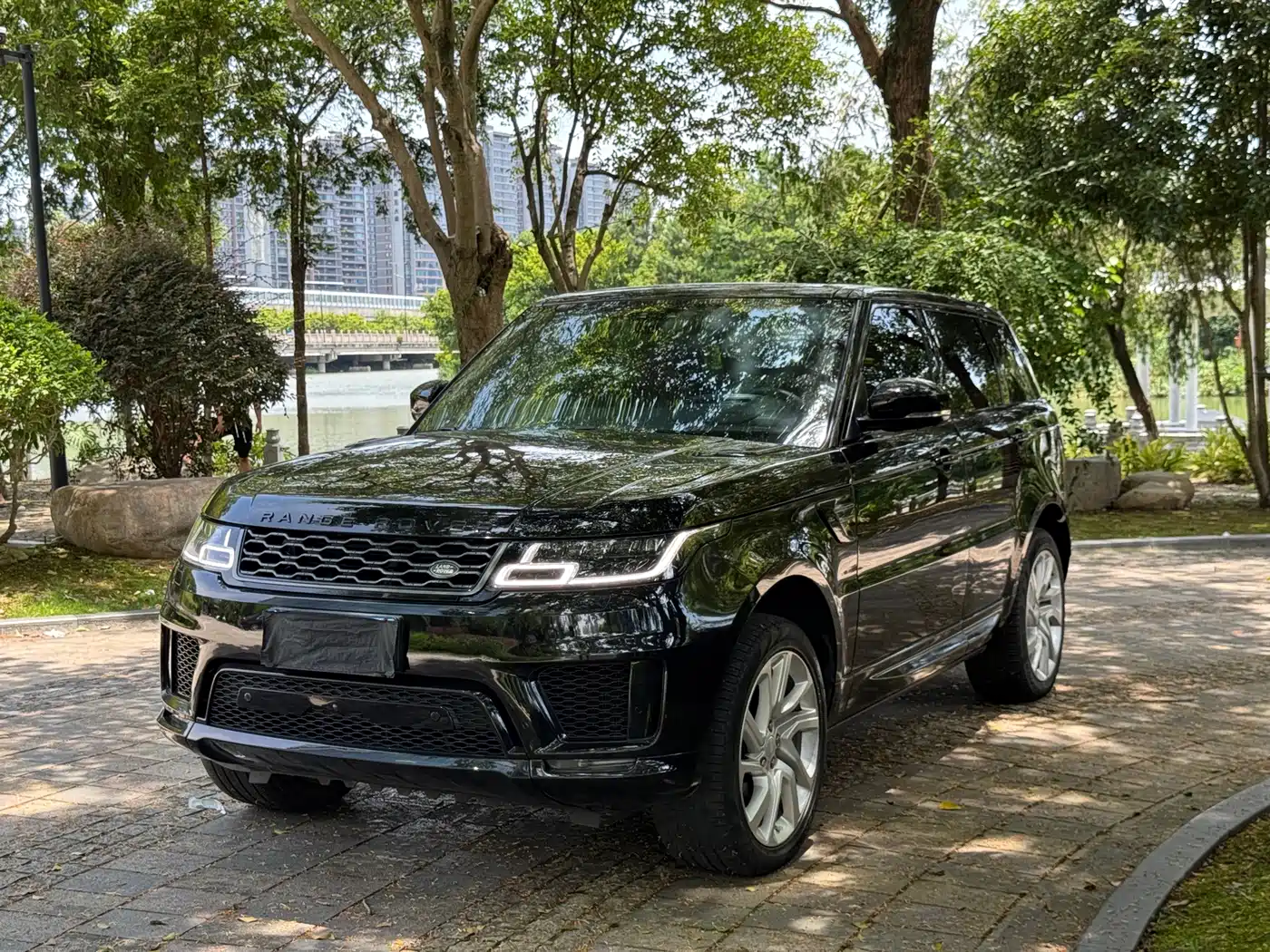 Land Rover Range Rover Sport 2020 3.0 L6 HSE DYNAMIC