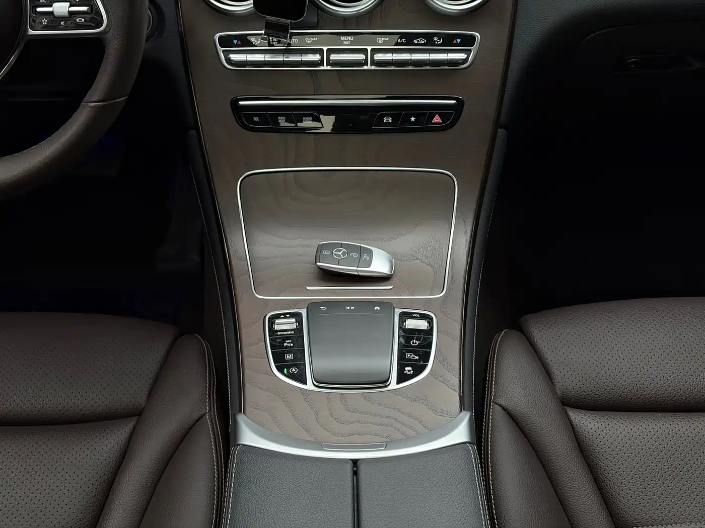 Mercedes-Benz GLC 2021 GLC 260 L 4MATIC Luxury фото 18