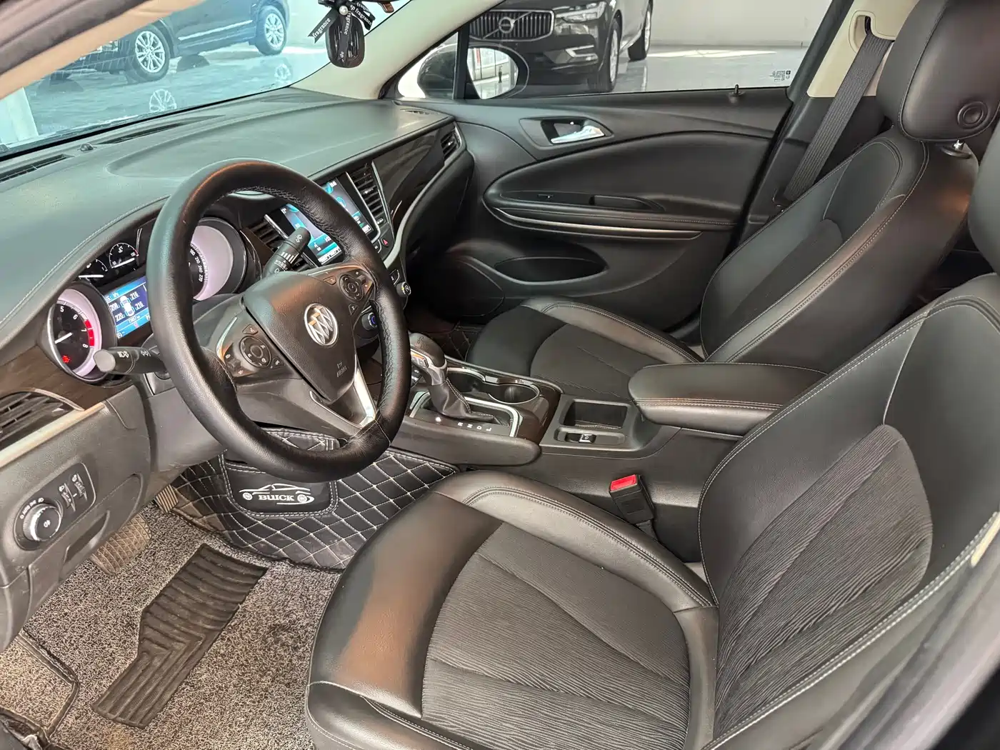 Buick Verano 2019 Sedan 20T Dual Clutch Leading фото 6
