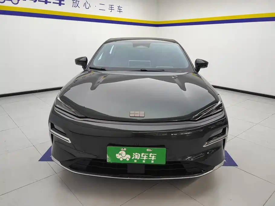 Geely Galaxy Galaxy Xingyao 8 2025 2025 130km EM-i Premium Edition