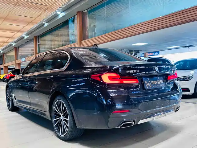 BMW 5 Series 2021 530Li Leading M Sport Package — фото 4