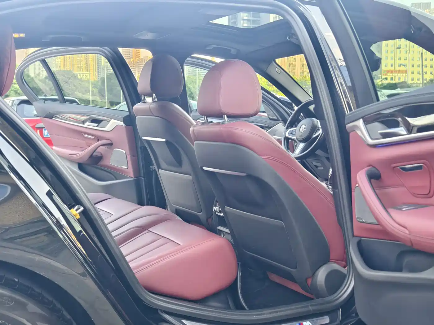 BMW 5 Series 2020 530Li Exclusive M Sport Package фото 12
