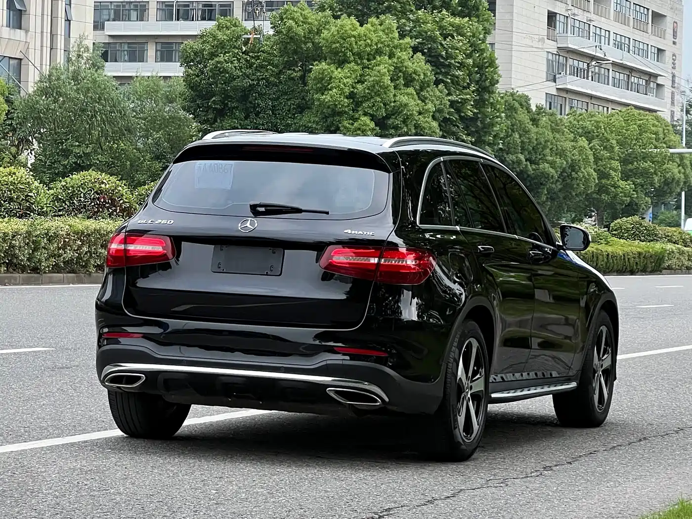 Mercedes-Benz GLC 2018 Facelift GLC 260 4MATIC Luxury фото 3