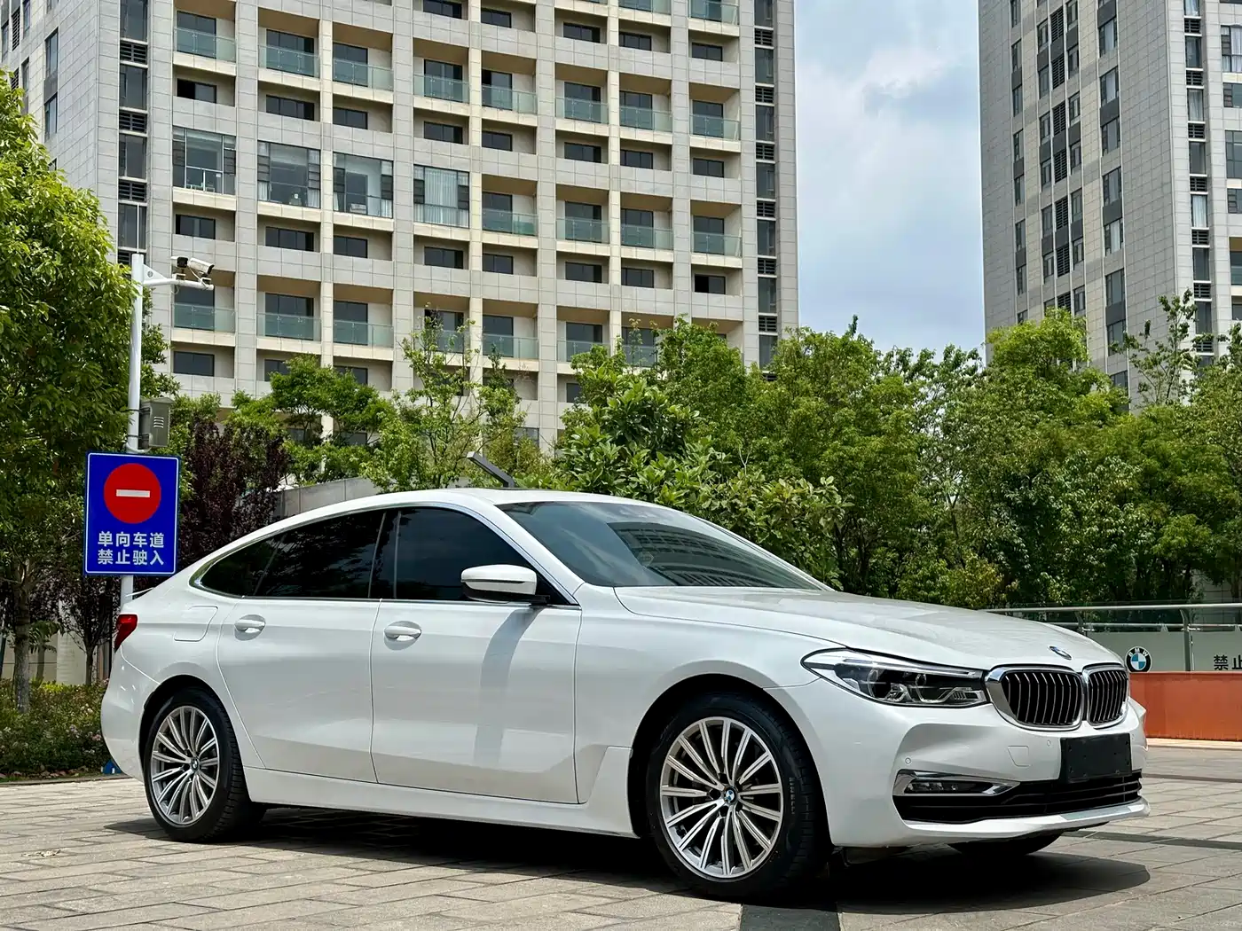 BMW 6 Series GT 2019 630i Luxury Design Package фото 3