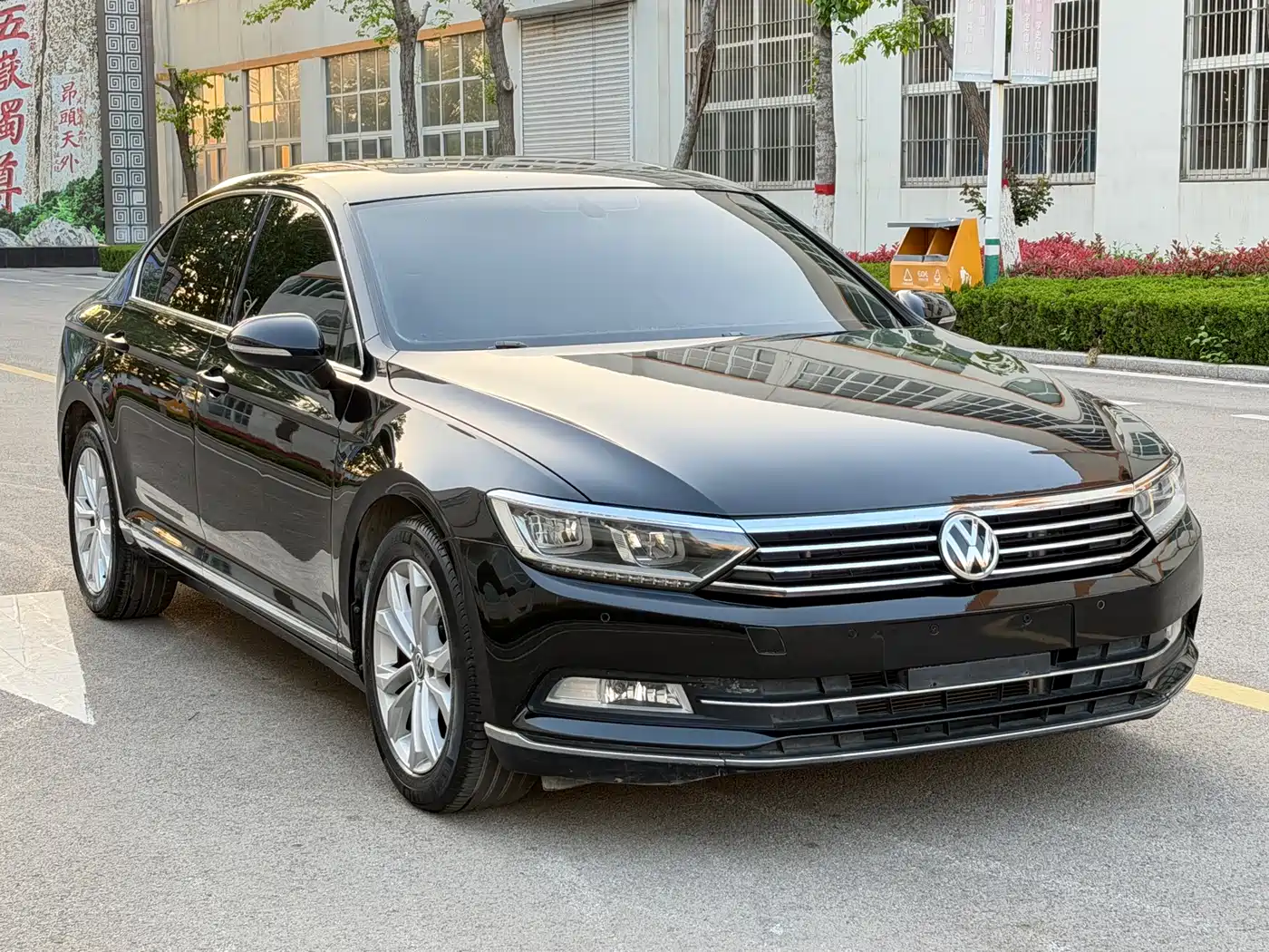 Volkswagen Magotan 2017 380TSI DSG Luxury фото 3