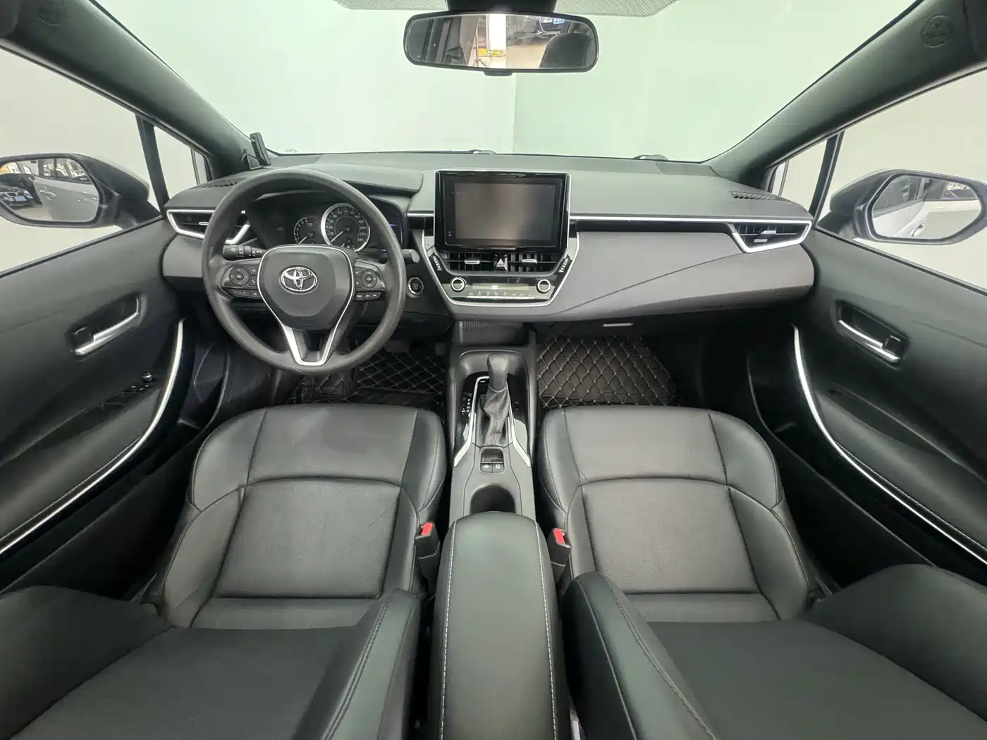 Toyota Levin 2021 185T CVT Luxury Edition фото 9