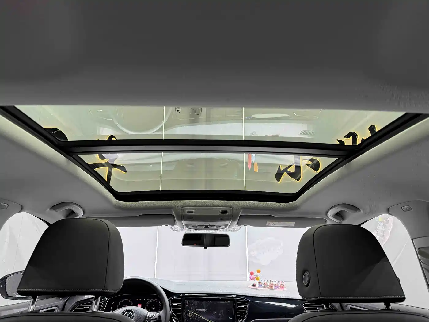 Volkswagen T-ROC 2022 280TSI DSG 2WD Comfort PLUS фото 19