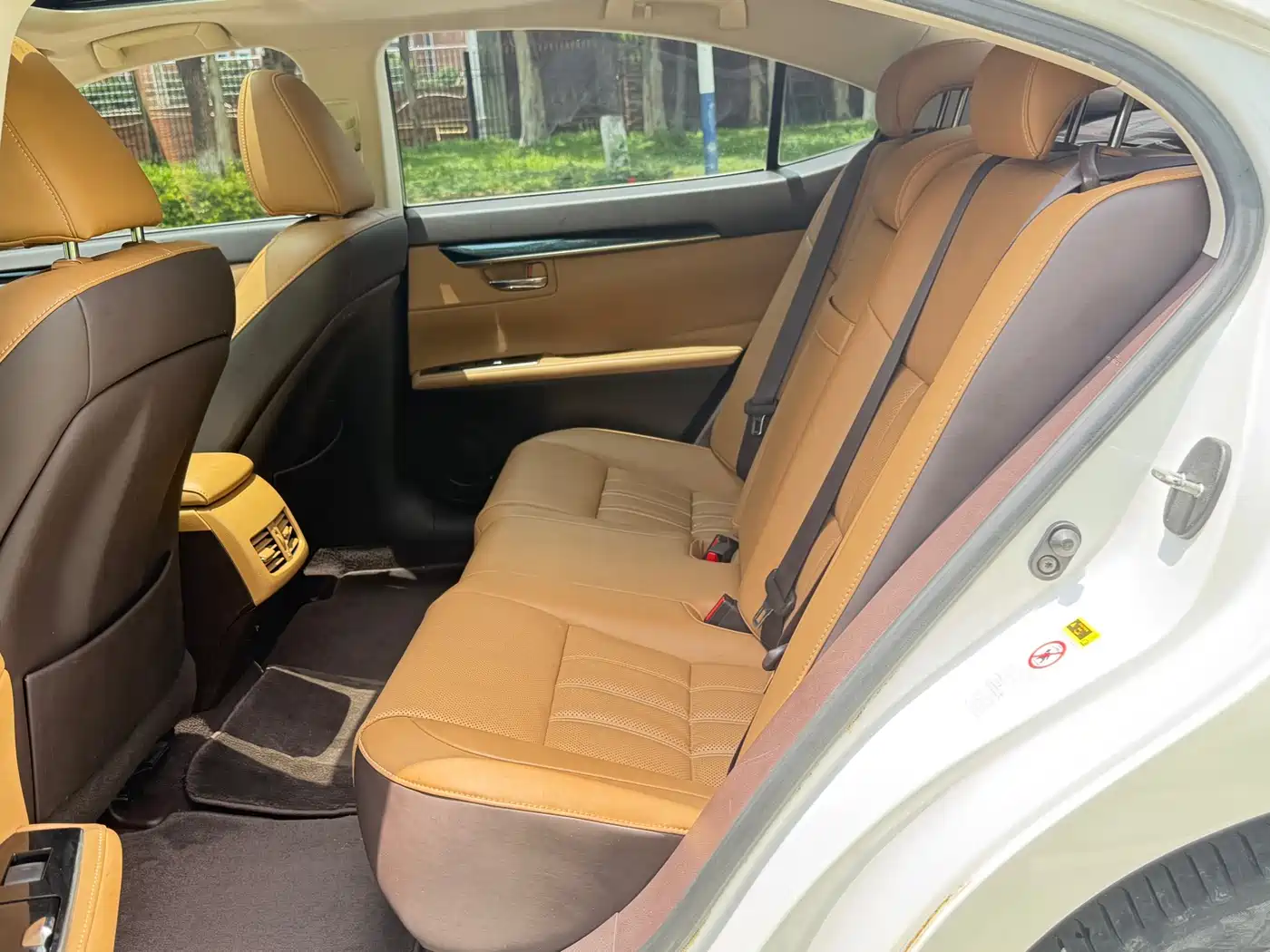 Lexus ES 2015 200 Elite Edition фото 8