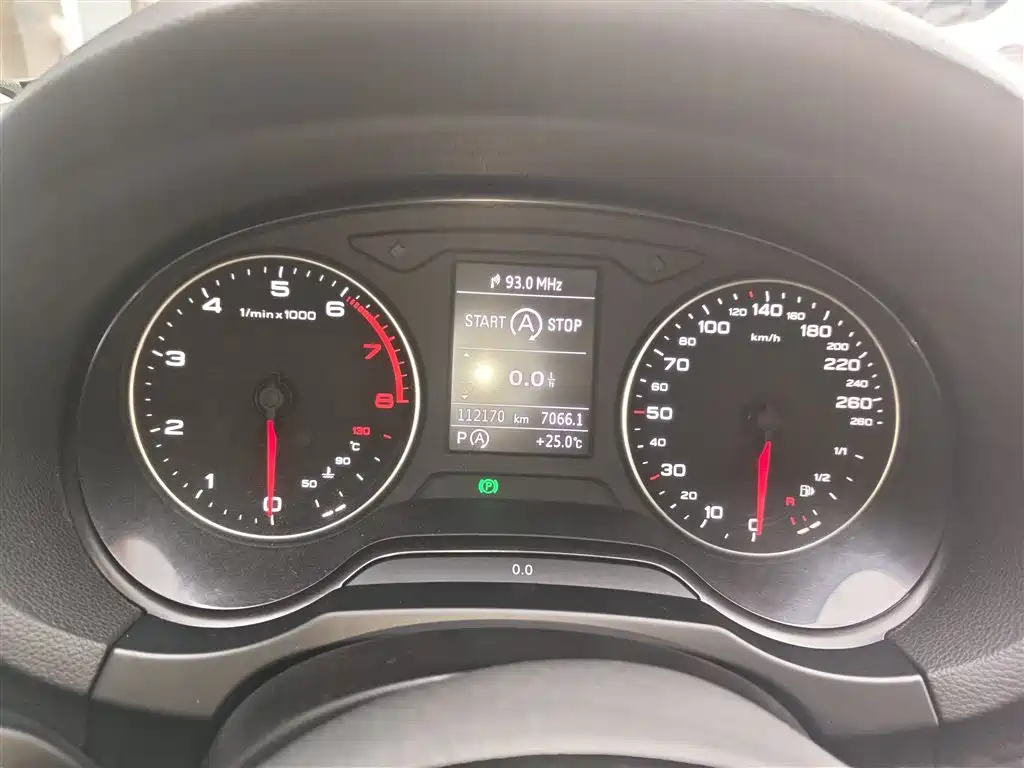 Audi A3 2014 Sportback 35 TFSI Automatic Fashion фото 12