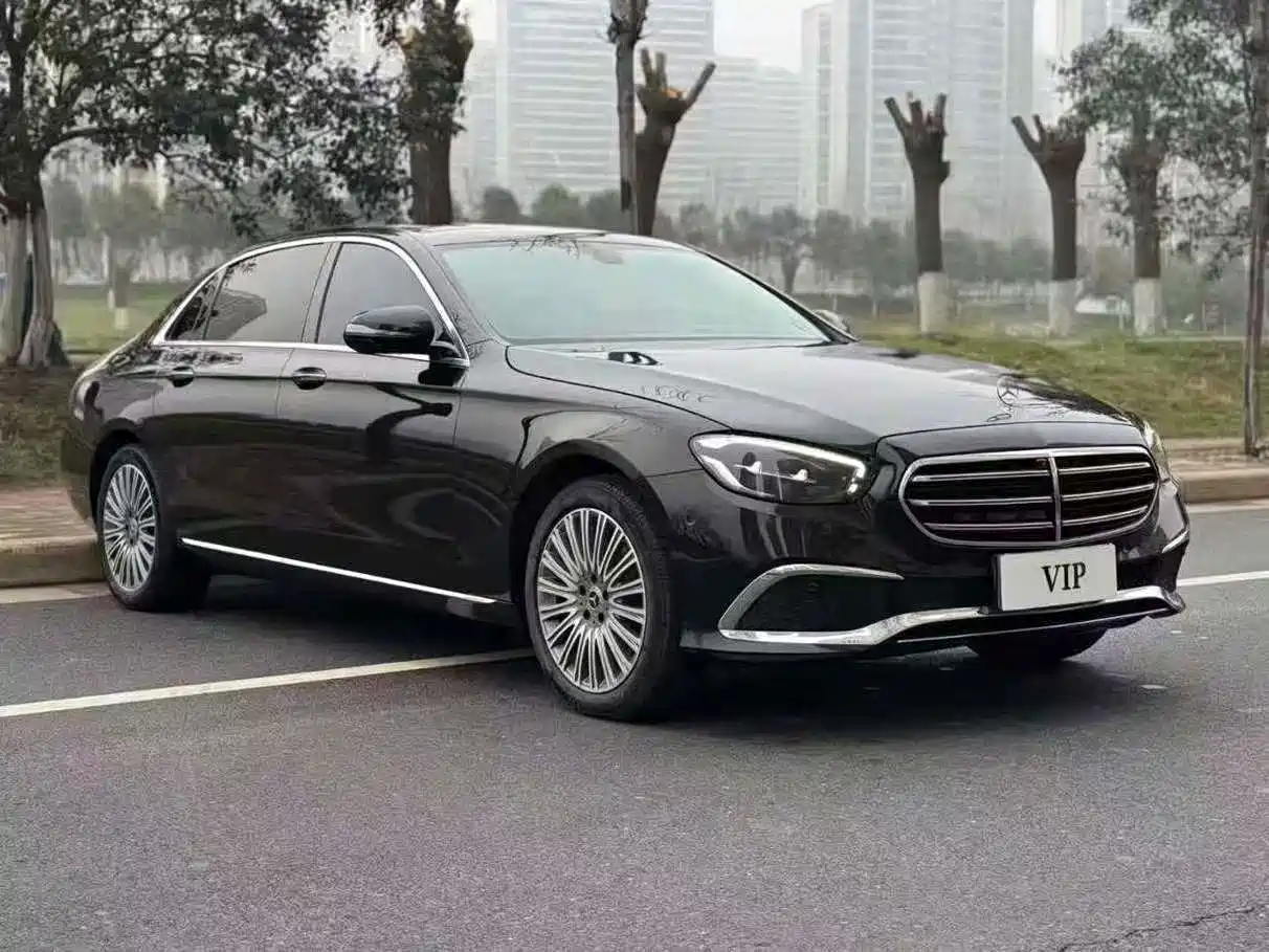 Mercedes-Benz E-Class 2023 Facelift E 300 L Luxury фото 2