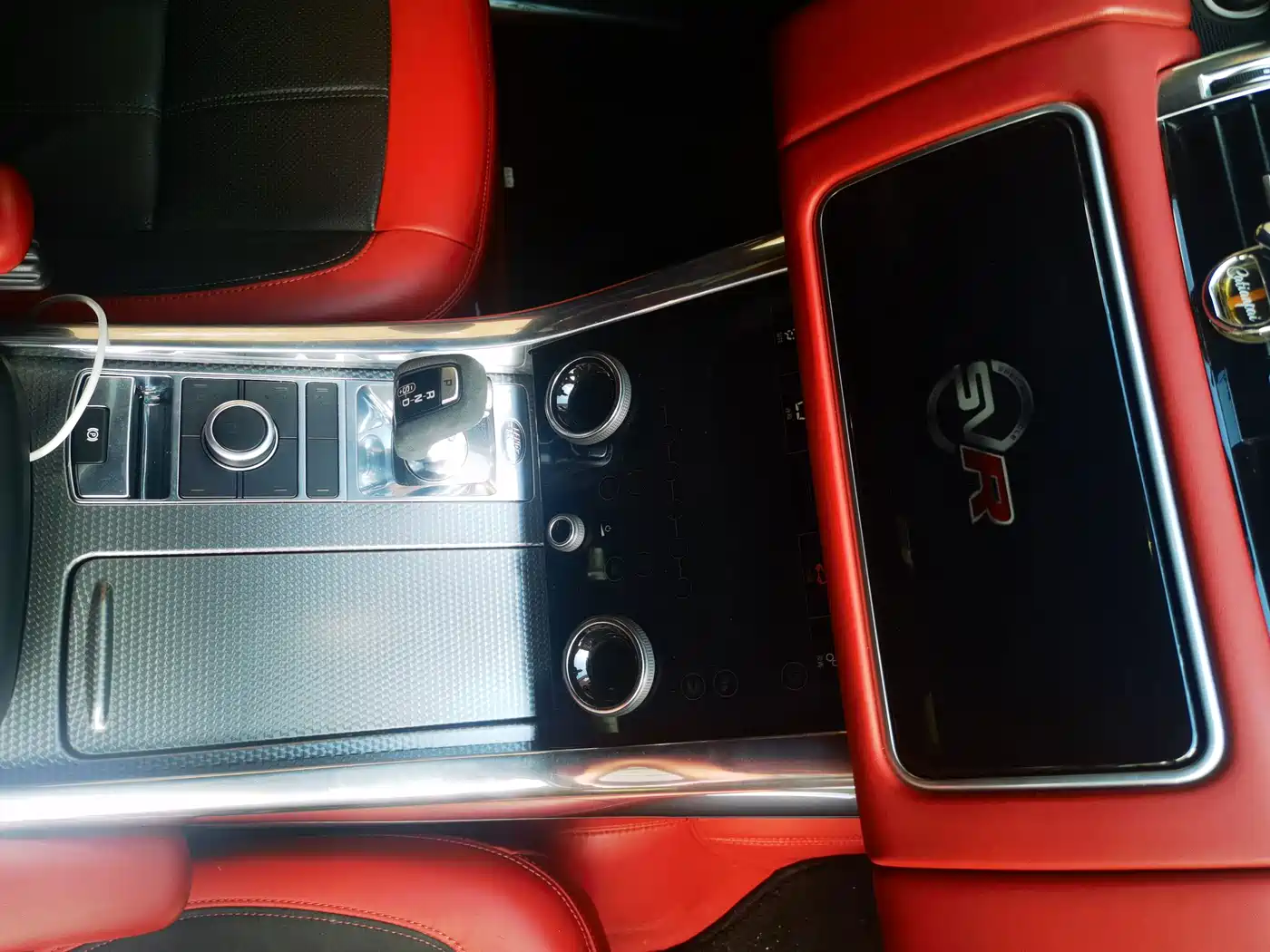 Фото 8 - Land Rover Range Rover Sport