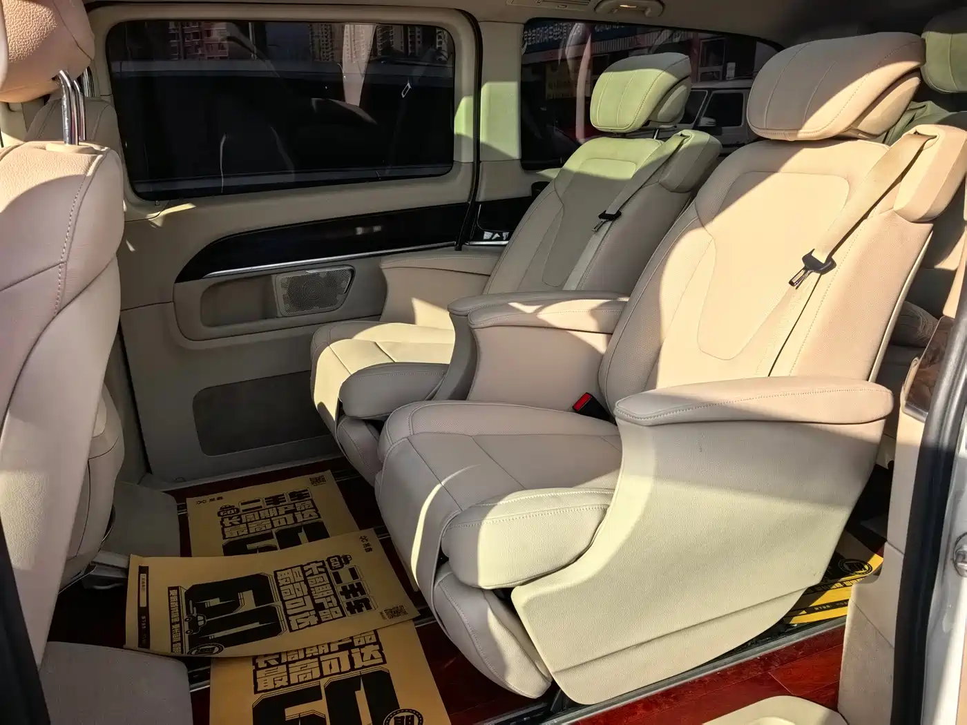 Mercedes-Benz V-Class 2016 V 260 L Premium Long фото 18