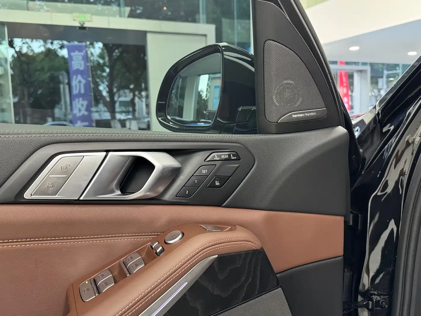 BMW X7 2020 xDrive40i Leading Luxury Package фото 5