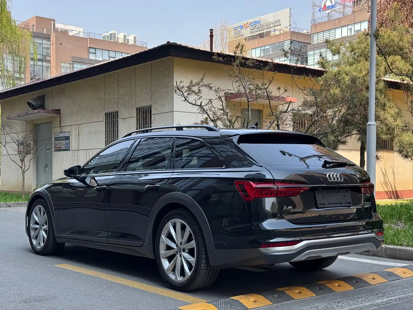 Audi A6 (Import) 2020 allroad quattro Explorer 55 TFSI Premium Off-Road фото 5
