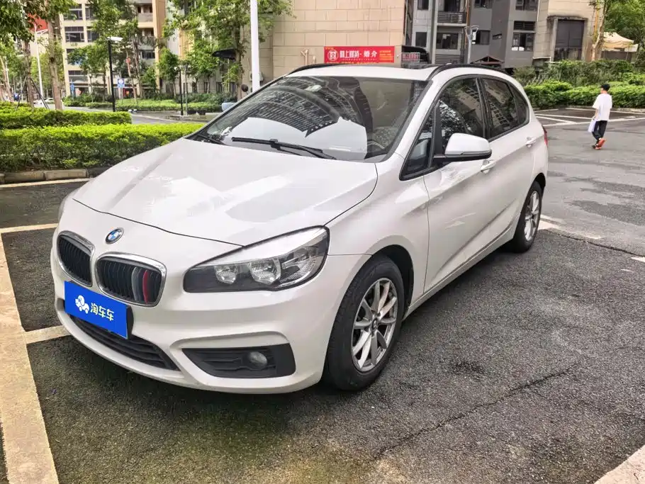 BMW 2 Series Touring 2016 2016 218i Fashion Model