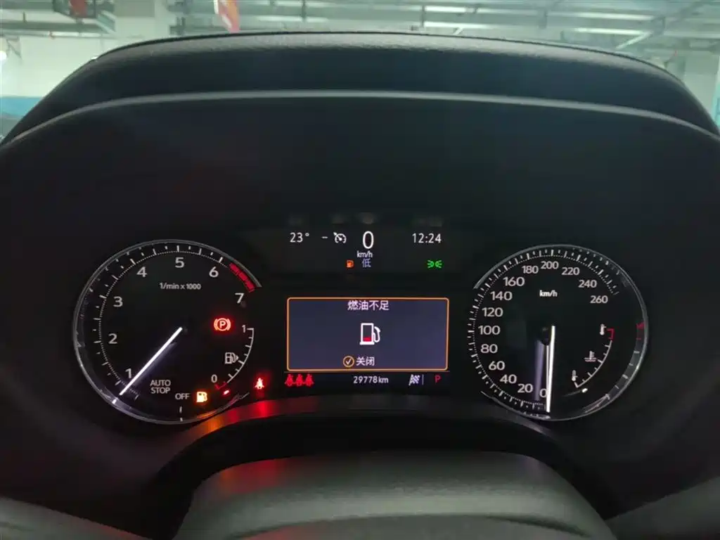 Cadillac CT4 2023 25T Luxury Model фото 11