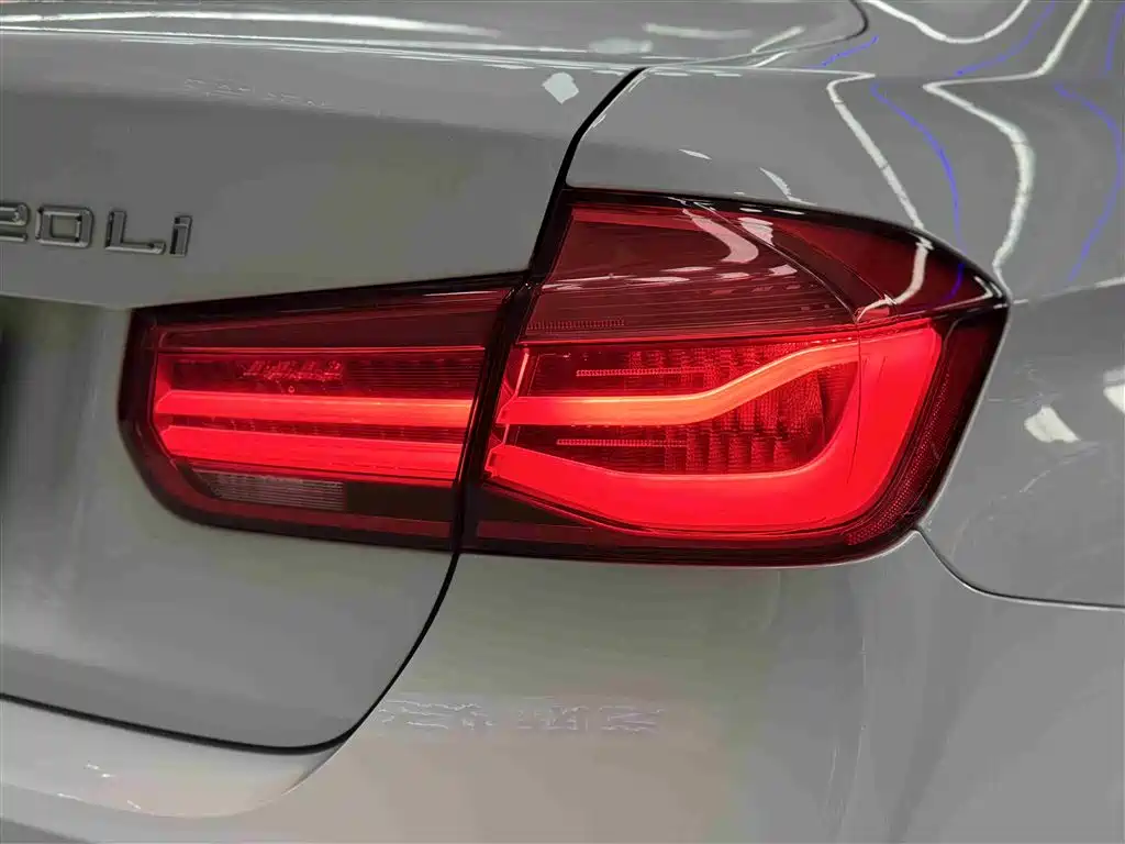 BMW 3 Series 2019 320Li M Sport Package фото 8