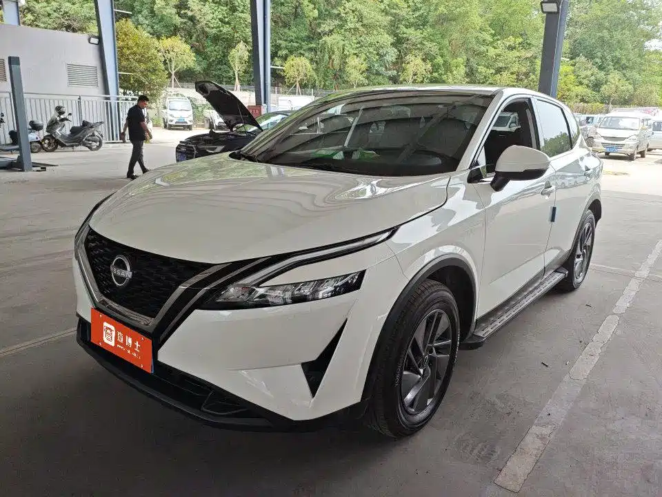 Фото 1 - Nissan Qashqai