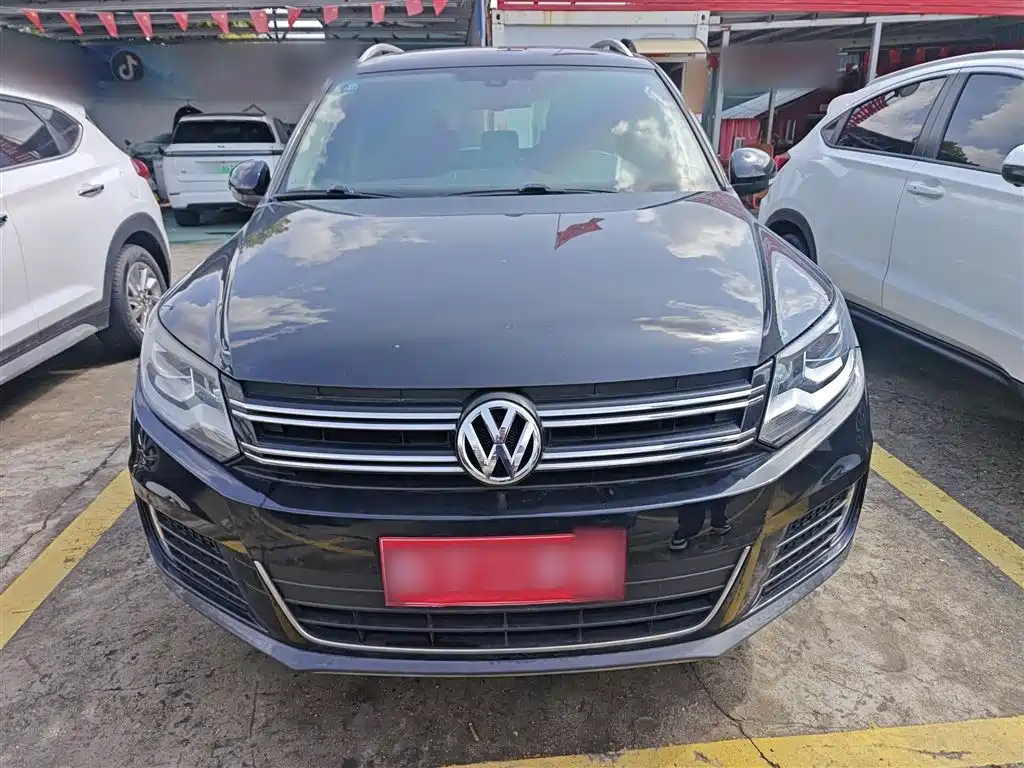 Volkswagen Tiguan 2015 1.8TSI Automatic 2WD Highline фото 3