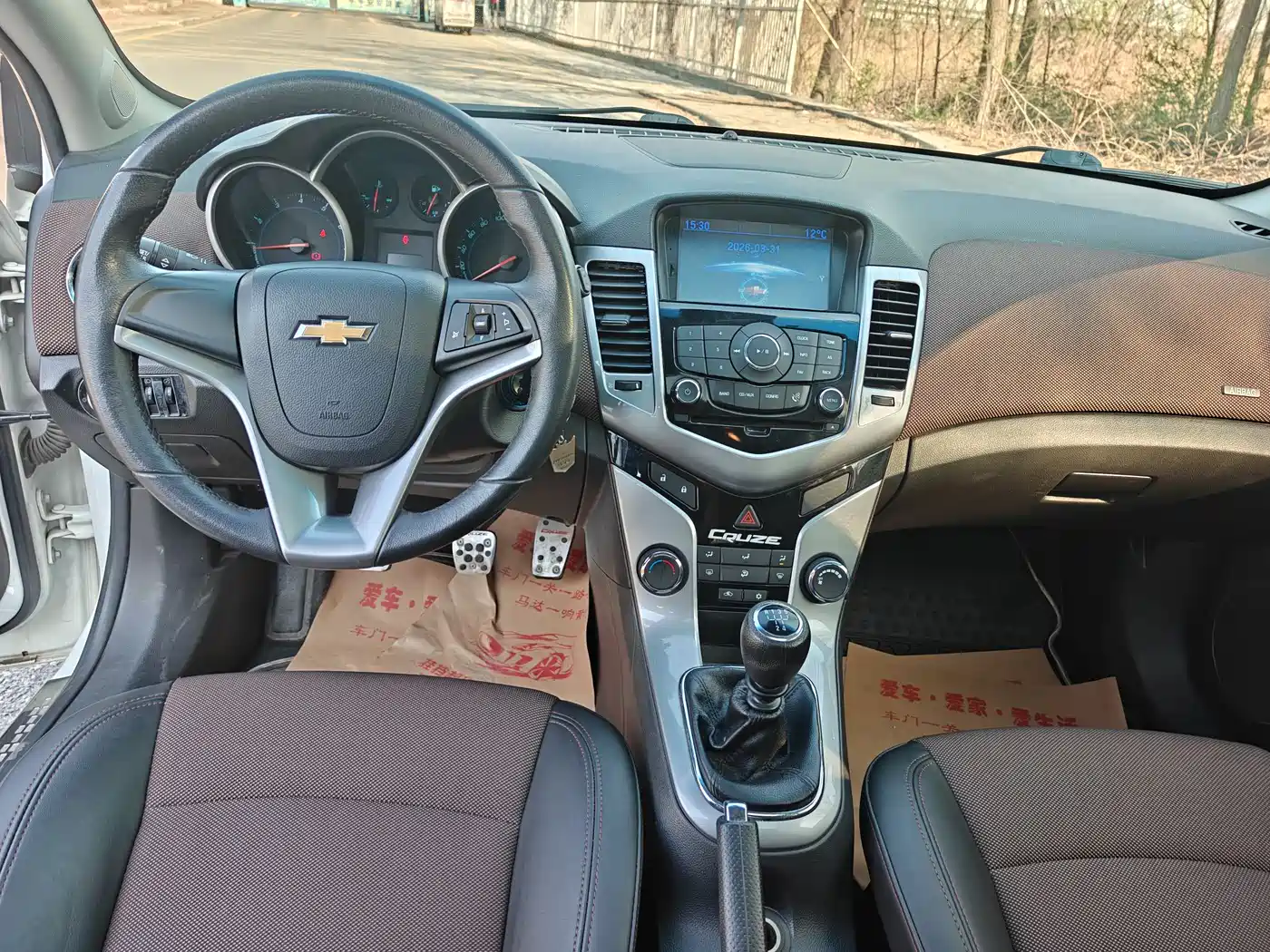 Chevrolet Cruze 2013 Hatchback 1.6L Manual Luxury фото 6