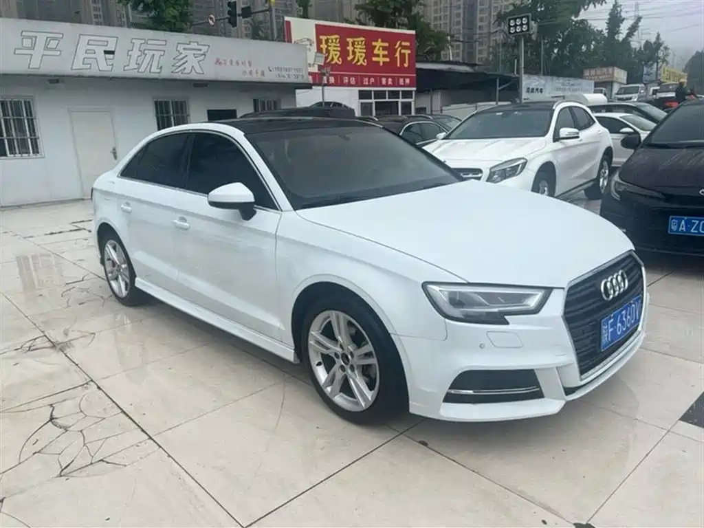 Audi A3 2019 Limousine 35 TFSI Fashion China V фото 3