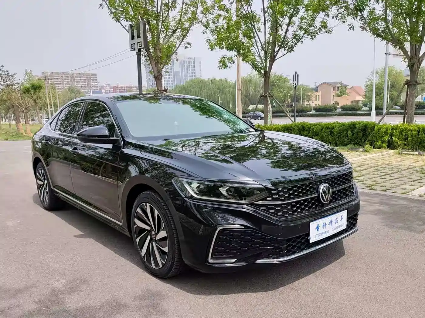 Volkswagen Passat 2022 330TSI Starlight Elite Edition фото 2