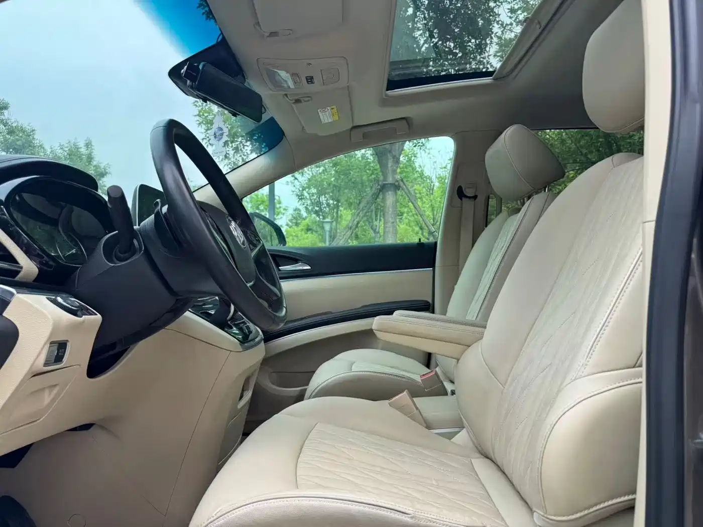 Buick GL8 2023 Land Business Class 652T Luxury фото 14